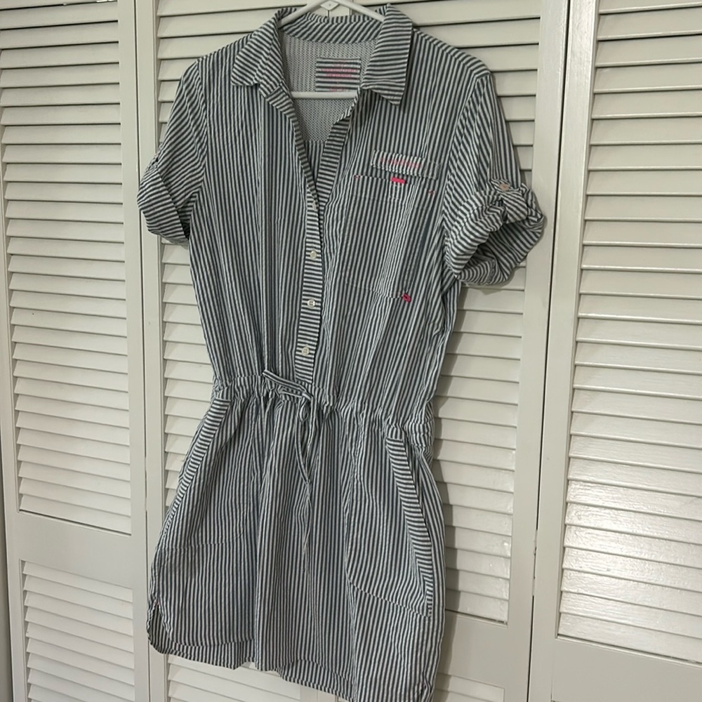 Vineyard Vines cute dress for a boat day or any day.